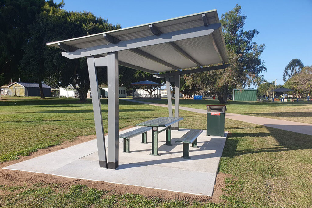 New shelter in the Memorial Park on the Ninth Avenue side